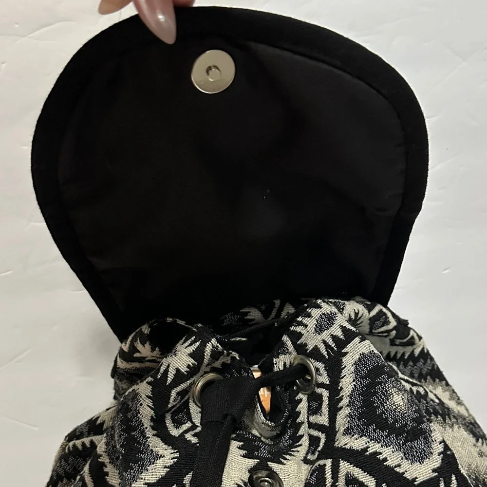 Aztec or Southwestern-style geometric print Black and White Backpack EUC